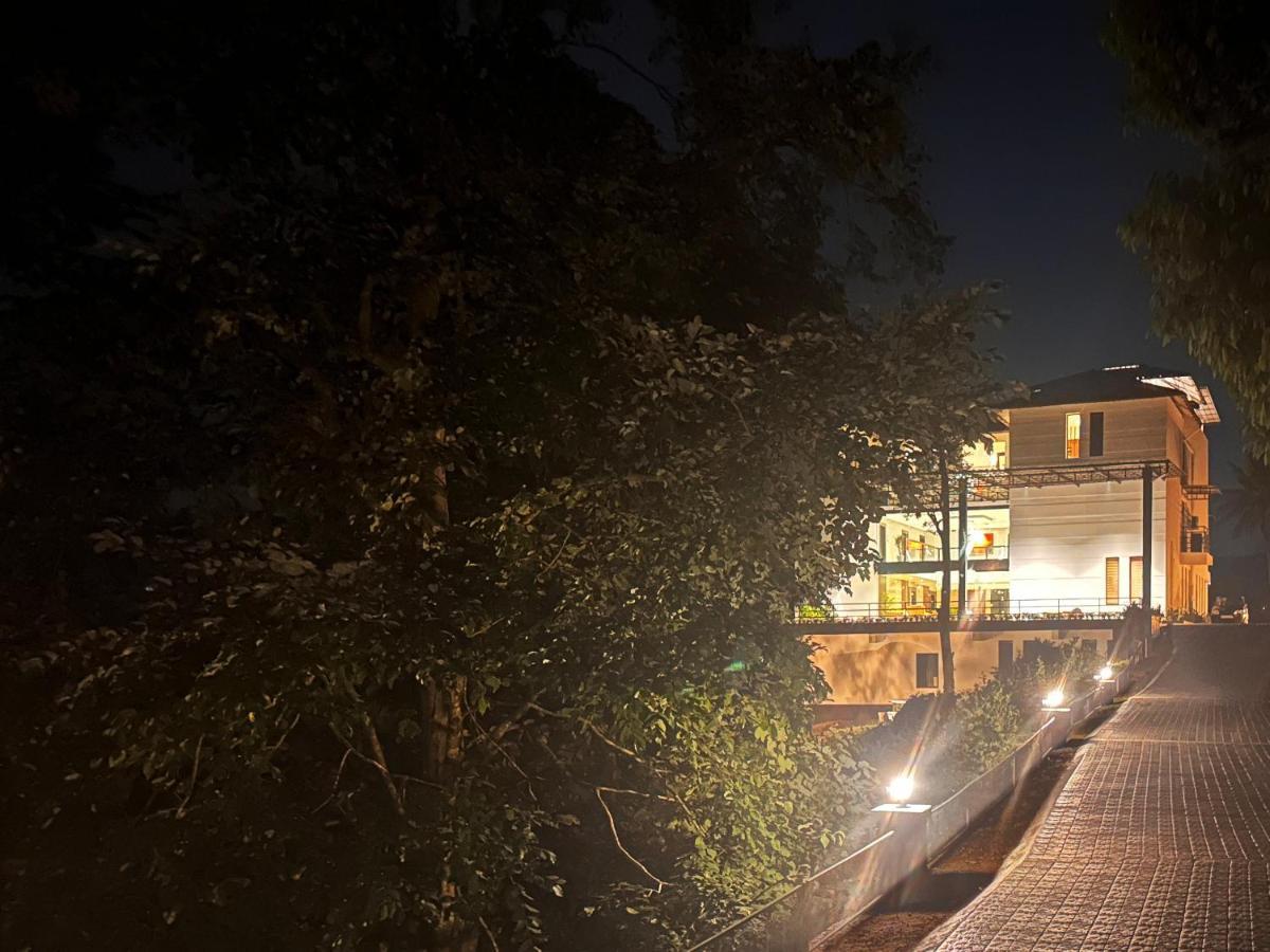 Viceroy Luxury Mountain Resort And Spa ムンナール エクステリア 写真