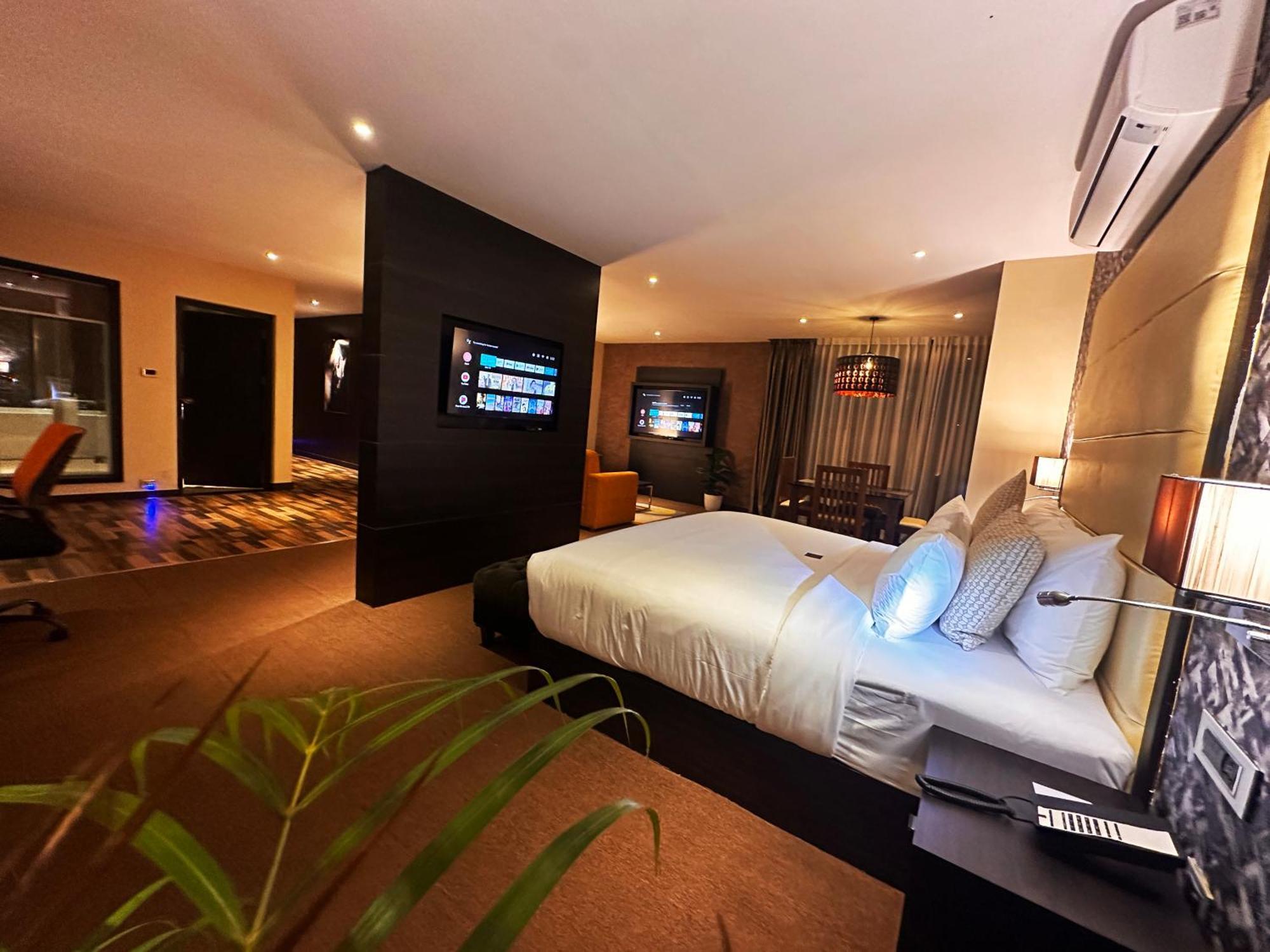 Viceroy Luxury Mountain Resort And Spa ムンナール エクステリア 写真