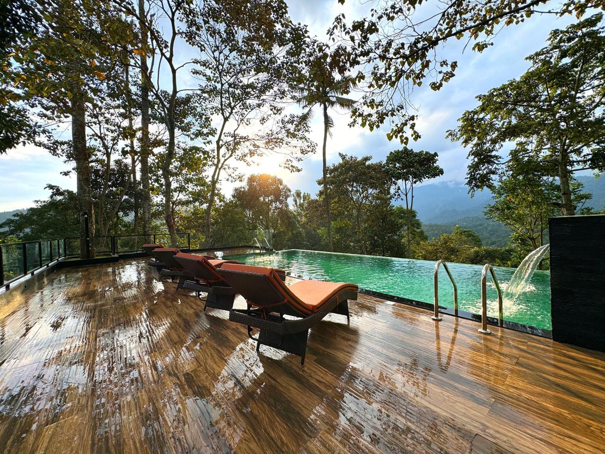 Viceroy Luxury Mountain Resort And Spa ムンナール エクステリア 写真